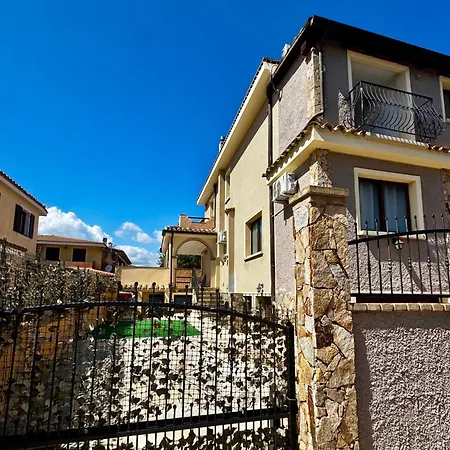 Elyas Guest house 3*